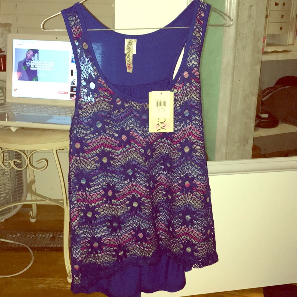 A crotchet back tank with woven.